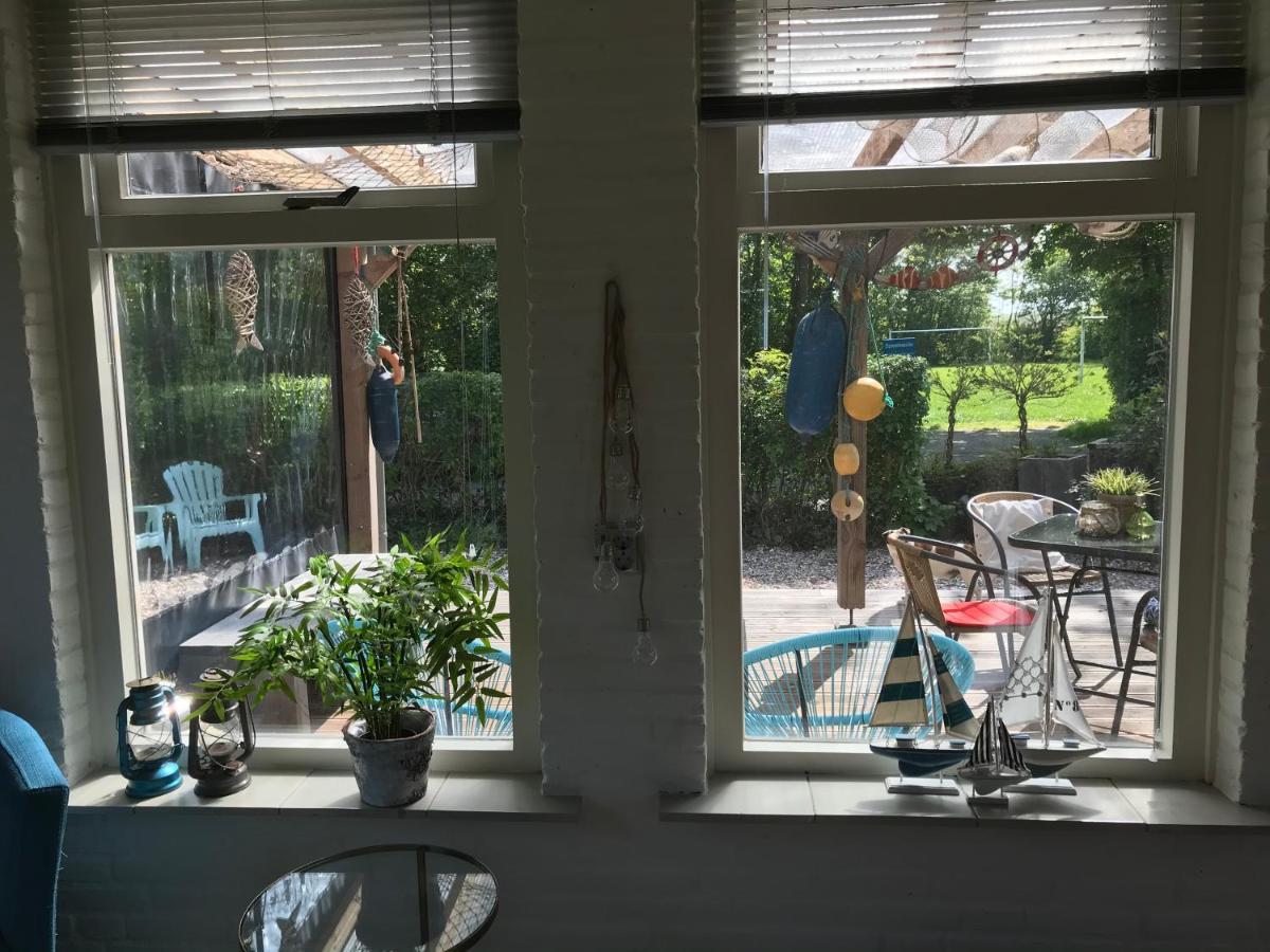 Bellemare Bungalow Lauwersmeer Mit Ueberdachte Veranda Und Eingezaeuntem Garten Anjum Exteriör bild